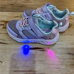 Kids' Light-Up Sneakers with Pink and Blue Accents